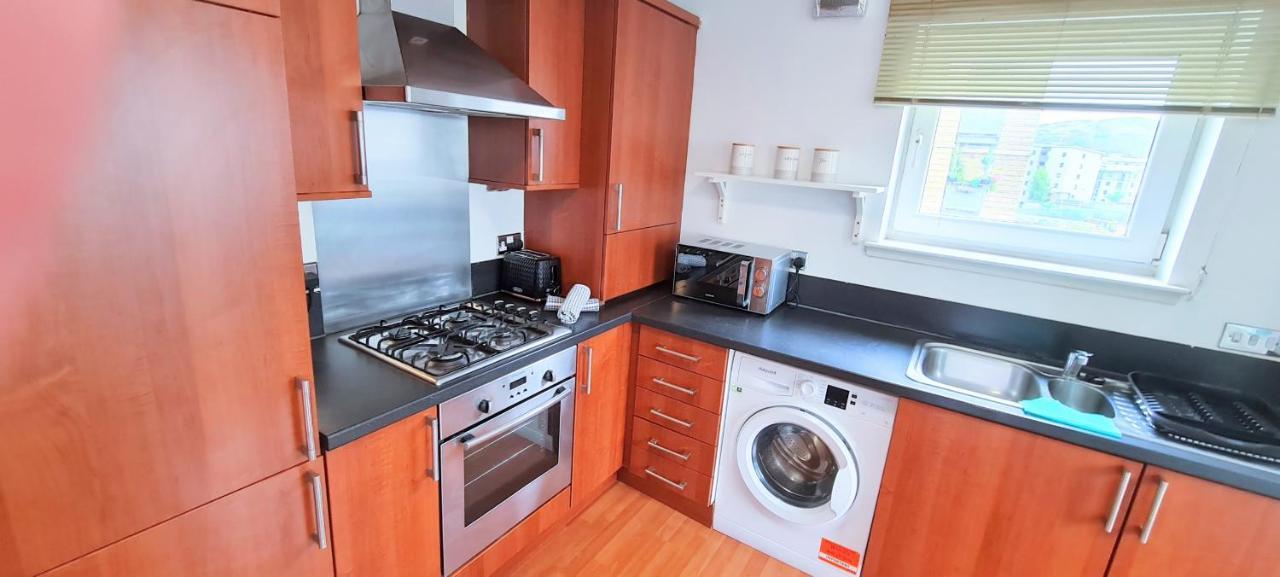 Modern Spacious 3 Bedroom City Centre Apartment - Free Parking - Private Balcony Edimburgo Exterior foto