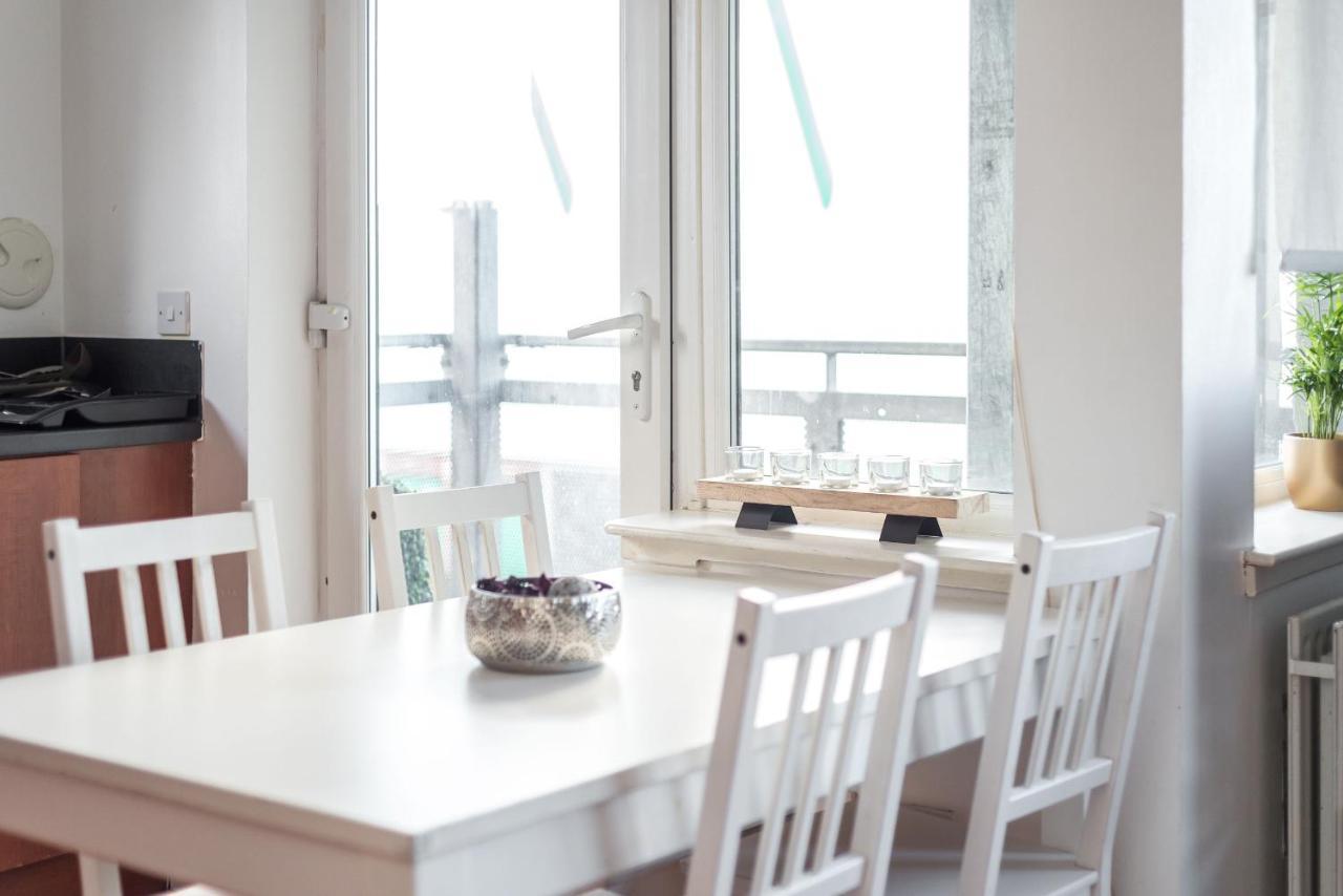 Modern Spacious 3 Bedroom City Centre Apartment - Free Parking - Private Balcony Edimburgo Exterior foto